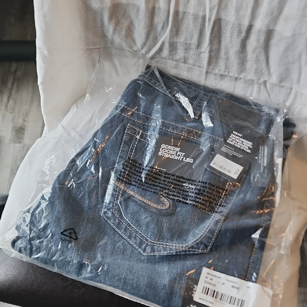 Silver Jeans Blue Straight Leg Men's Jeans - Picture 3 of 7